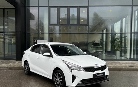 KIA Rio IV, 2020 год, 1 690 000 рублей, 3 фотография