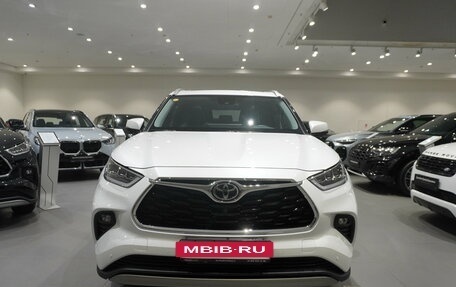 Toyota Highlander, 2026 год, 6 150 000 рублей, 3 фотография