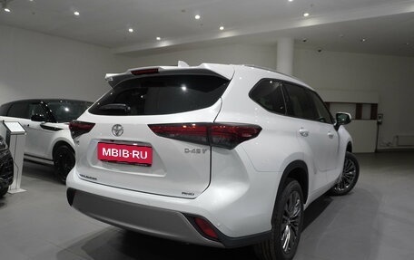 Toyota Highlander, 2026 год, 6 150 000 рублей, 6 фотография