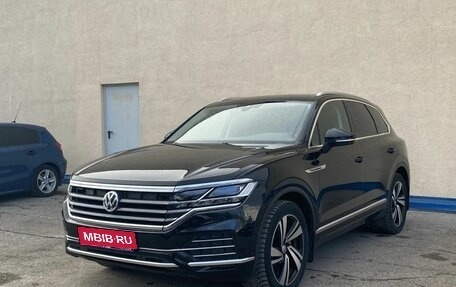 Volkswagen Touareg III, 2019 год, 4 350 000 рублей, 1 фотография