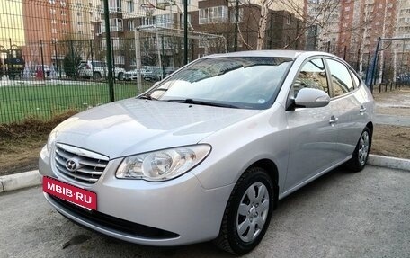 Hyundai Elantra IV, 2010 год, 900 000 рублей, 6 фотография