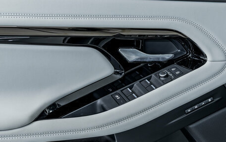 Land Rover Range Rover Evoque II, 2025 год, 6 000 000 рублей, 12 фотография