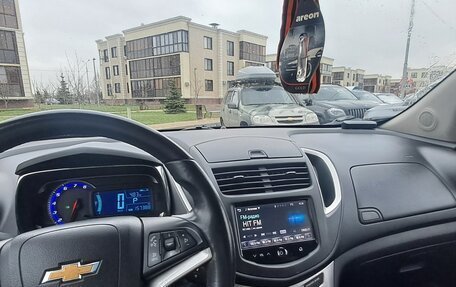 Chevrolet Tracker III, 2015 год, 1 100 000 рублей, 9 фотография