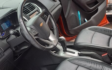 Chevrolet Tracker III, 2015 год, 1 100 000 рублей, 6 фотография