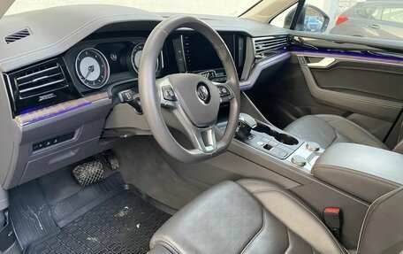 Volkswagen Touareg III, 2019 год, 4 350 000 рублей, 7 фотография