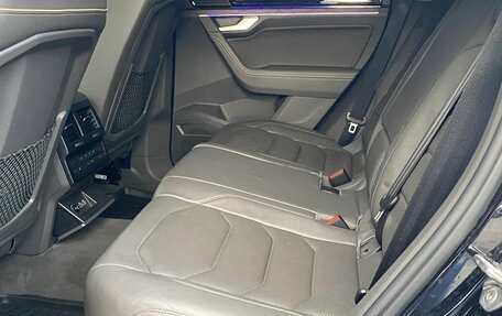 Volkswagen Touareg III, 2019 год, 4 350 000 рублей, 13 фотография