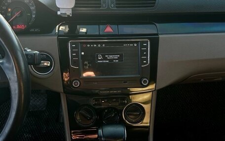 Volkswagen Passat B6, 2005 год, 390 000 рублей, 6 фотография