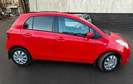 Toyota Yaris III рестайлинг, 2008 год, 630 000 рублей, 11 фотография