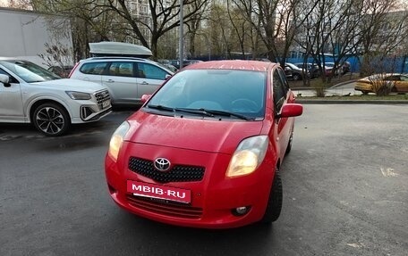 Toyota Yaris III рестайлинг, 2008 год, 630 000 рублей, 4 фотография