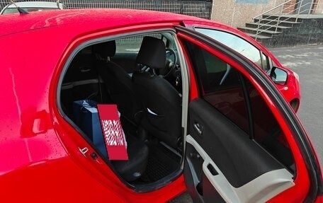 Toyota Yaris III рестайлинг, 2008 год, 630 000 рублей, 29 фотография