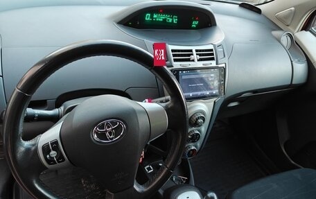 Toyota Yaris III рестайлинг, 2008 год, 630 000 рублей, 26 фотография