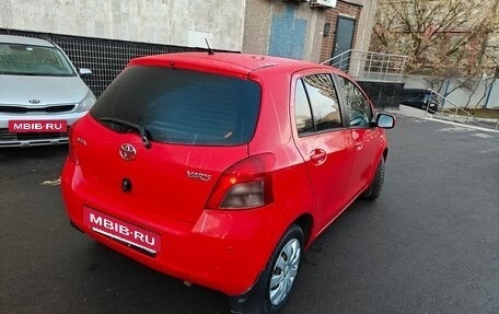 Toyota Yaris III рестайлинг, 2008 год, 630 000 рублей, 16 фотография
