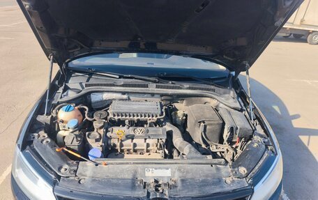 Volkswagen Jetta VI, 2013 год, 740 000 рублей, 8 фотография
