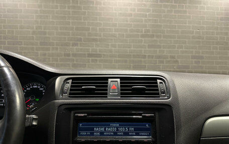 Volkswagen Jetta VI, 2013 год, 990 000 рублей, 9 фотография