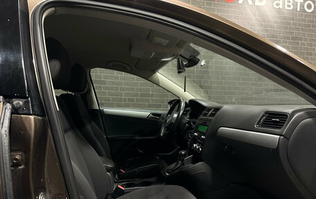 Volkswagen Jetta VI, 2013 год, 990 000 рублей, 7 фотография