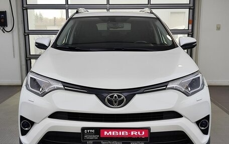Toyota RAV4, 2015 год, 2 499 000 рублей, 2 фотография