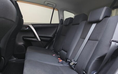 Toyota RAV4, 2015 год, 2 499 000 рублей, 15 фотография