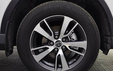 Toyota RAV4, 2015 год, 2 499 000 рублей, 22 фотография