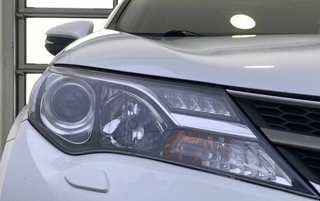 Toyota RAV4, 2015 год, 2 499 000 рублей, 21 фотография