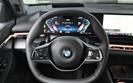 BMW 5 серия, 2025 год, 6 120 000 рублей, 7 фотография