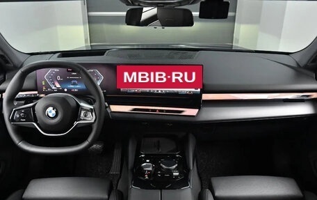 BMW 5 серия, 2025 год, 6 120 000 рублей, 6 фотография