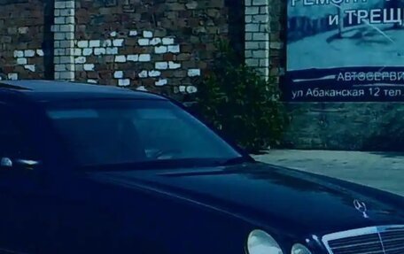 Mercedes-Benz E-Класс, 2001 год, 666 000 рублей, 2 фотография