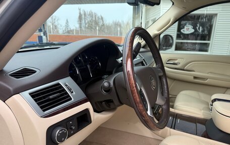 Cadillac Escalade III, 2007 год, 2 950 000 рублей, 16 фотография