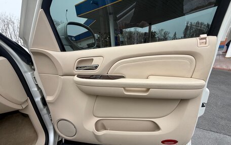 Cadillac Escalade III, 2007 год, 2 950 000 рублей, 28 фотография