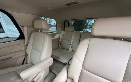 Cadillac Escalade III, 2007 год, 2 950 000 рублей, 31 фотография