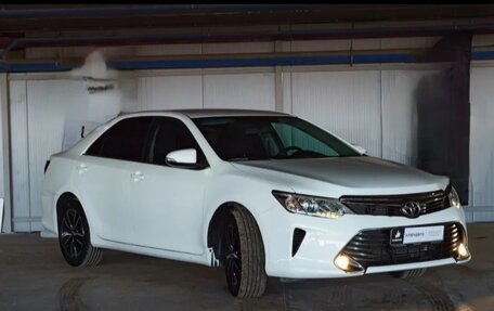 Toyota Camry, 2015 год, 1 920 000 рублей, 6 фотография