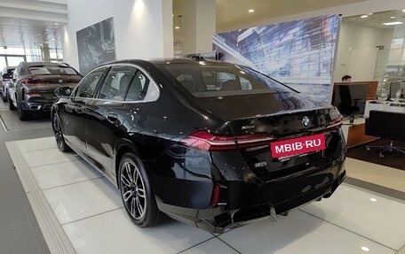 BMW 5 серия, 2025 год, 8 490 000 рублей, 6 фотография