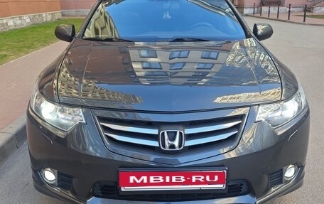 Honda Accord VIII рестайлинг, 2012 год, 1 400 000 рублей, 2 фотография
