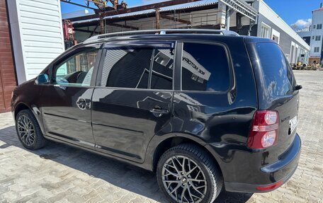 Volkswagen Touran III, 2008 год, 635 000 рублей, 6 фотография