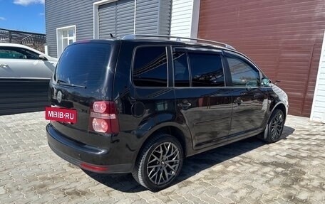 Volkswagen Touran III, 2008 год, 635 000 рублей, 14 фотография