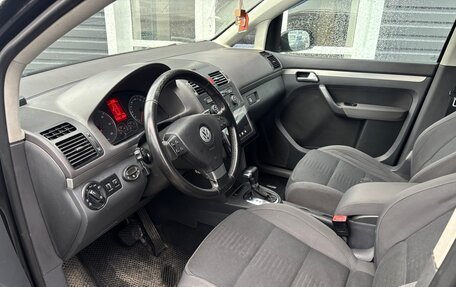 Volkswagen Touran III, 2008 год, 635 000 рублей, 23 фотография