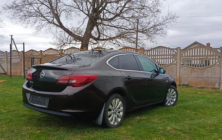 Opel Astra J, 2014 год, 835 000 рублей, 3 фотография