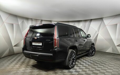 Cadillac Escalade IV, 2017 год, 5 000 000 рублей, 2 фотография