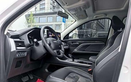 Haval H6, 2023 год, 1 850 000 рублей, 4 фотография