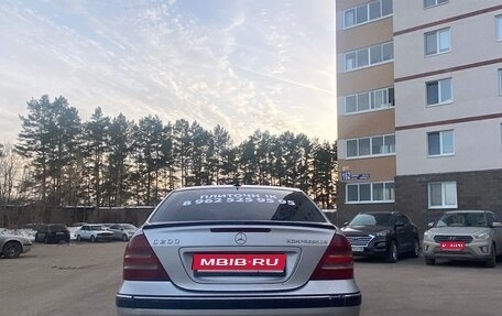 Mercedes-Benz C-Класс, 2003 год, 410 000 рублей, 1 фотография