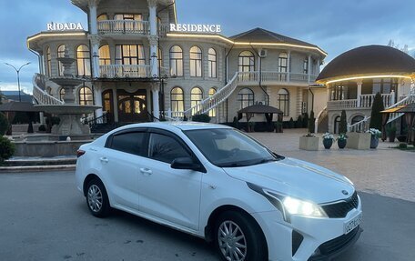 KIA Rio IV, 2020 год, 1 250 000 рублей, 2 фотография