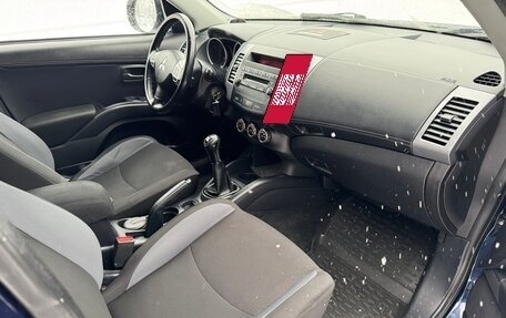 Mitsubishi Outlander III рестайлинг 3, 2010 год, 1 150 000 рублей, 15 фотография