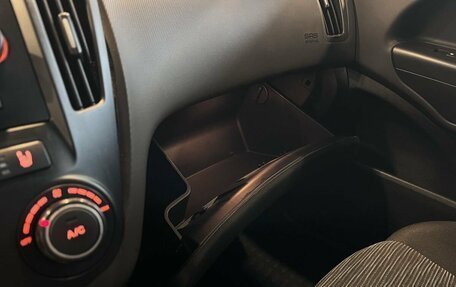 KIA cee'd I рестайлинг, 2008 год, 640 000 рублей, 30 фотография