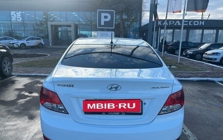 Hyundai Solaris II рестайлинг, 2013 год, 830 000 рублей, 4 фотография
