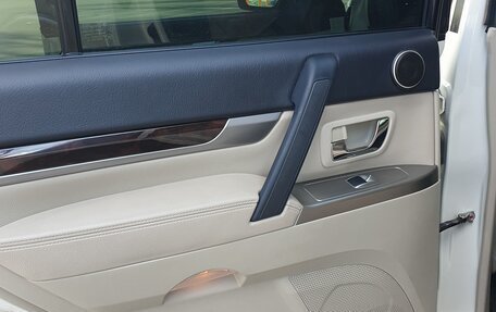 Mitsubishi Pajero IV, 2021 год, 4 199 000 рублей, 6 фотография