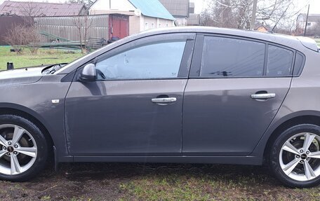 Chevrolet Cruze II, 2013 год, 890 000 рублей, 2 фотография