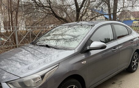 Hyundai Solaris II рестайлинг, 2017 год, 1 050 000 рублей, 7 фотография