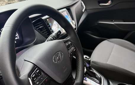 Hyundai Solaris II рестайлинг, 2017 год, 1 050 000 рублей, 12 фотография