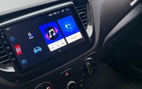 Hyundai Solaris II рестайлинг, 2017 год, 1 050 000 рублей, 11 фотография