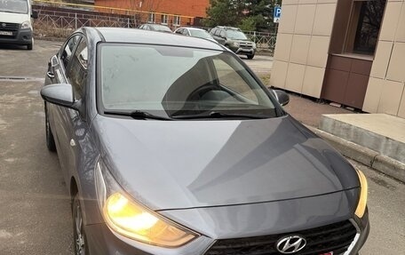 Hyundai Solaris II рестайлинг, 2017 год, 1 050 000 рублей, 15 фотография