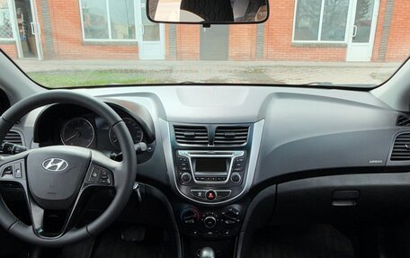 Hyundai Solaris II рестайлинг, 2016 год, 777 000 рублей, 8 фотография